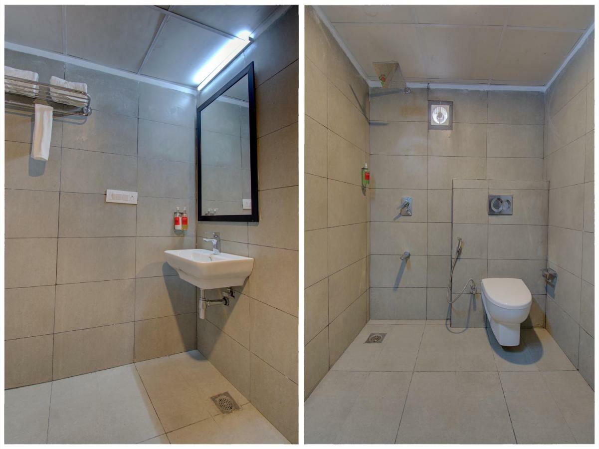 Oyo Townhouse 150 Shreyas Colony Ahmedabad Exterior photo