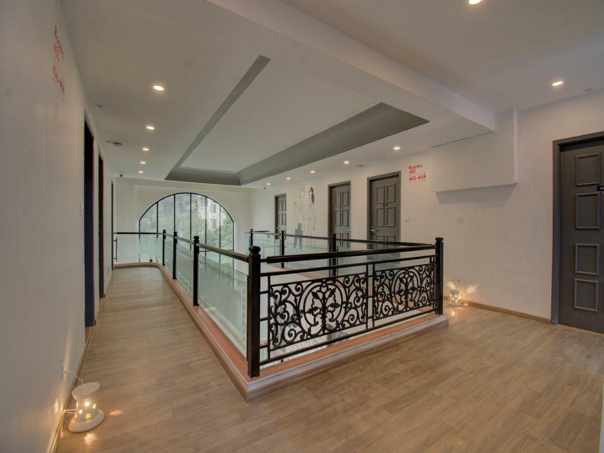Oyo Townhouse 150 Shreyas Colony Ahmedabad Exterior photo