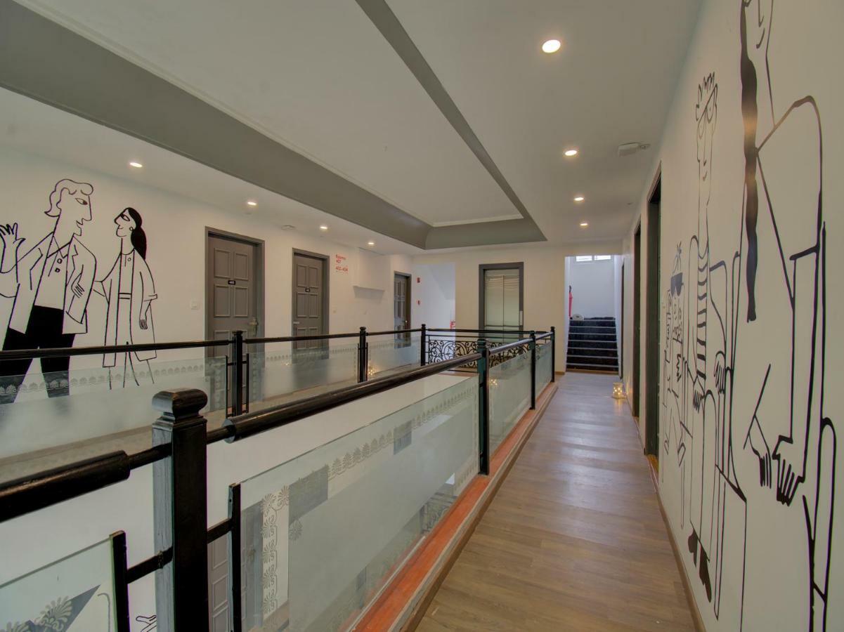 Oyo Townhouse 150 Shreyas Colony Ahmedabad Exterior photo
